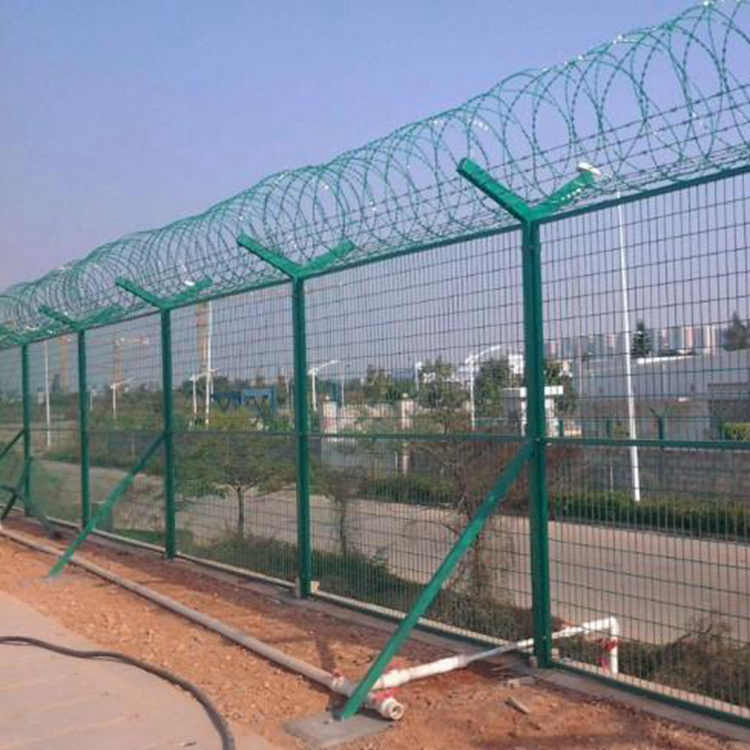 衡水民用機場圍欄網安裝效果圖片2